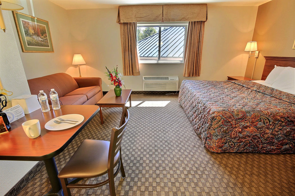 Crestwood Suites Of Newport News Eksteriør billede